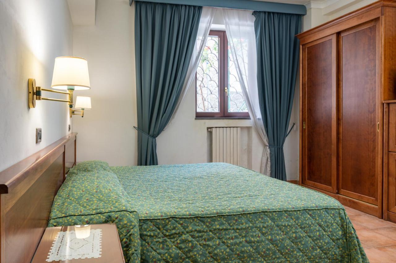 Hotel Montana SantʼAgata sui Due Golfi Extérieur photo