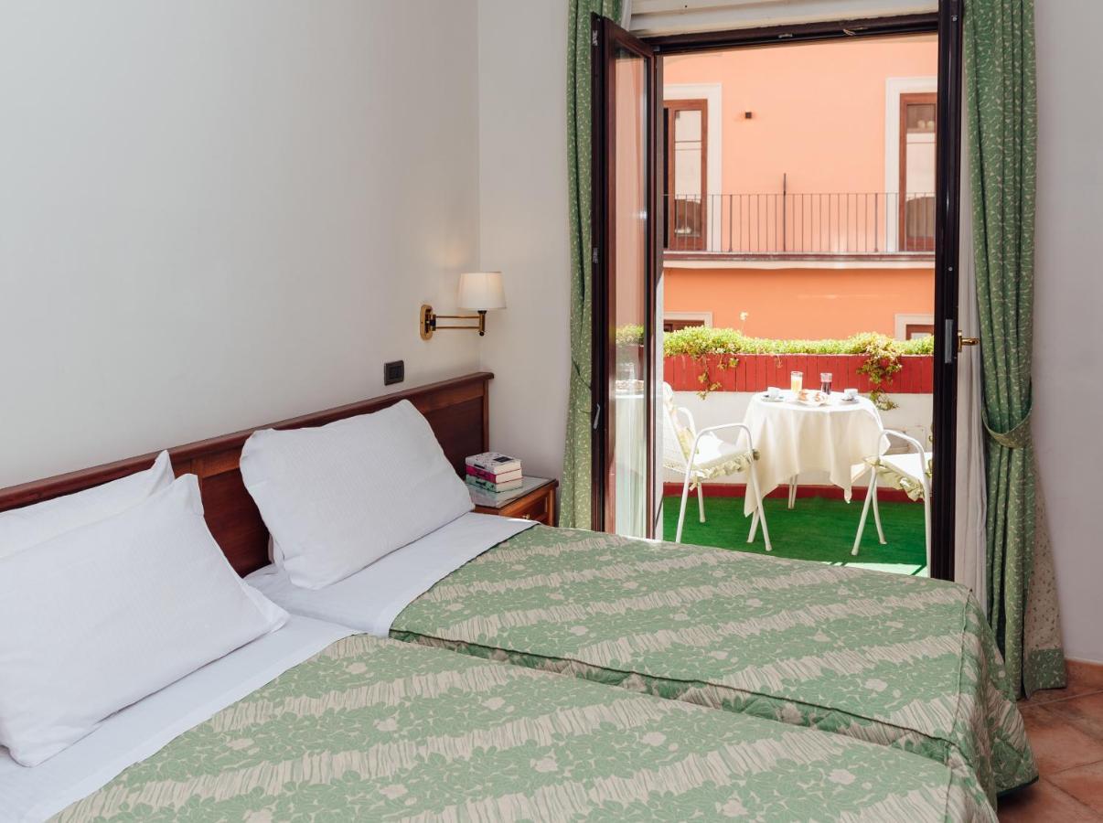Hotel Montana SantʼAgata sui Due Golfi Extérieur photo