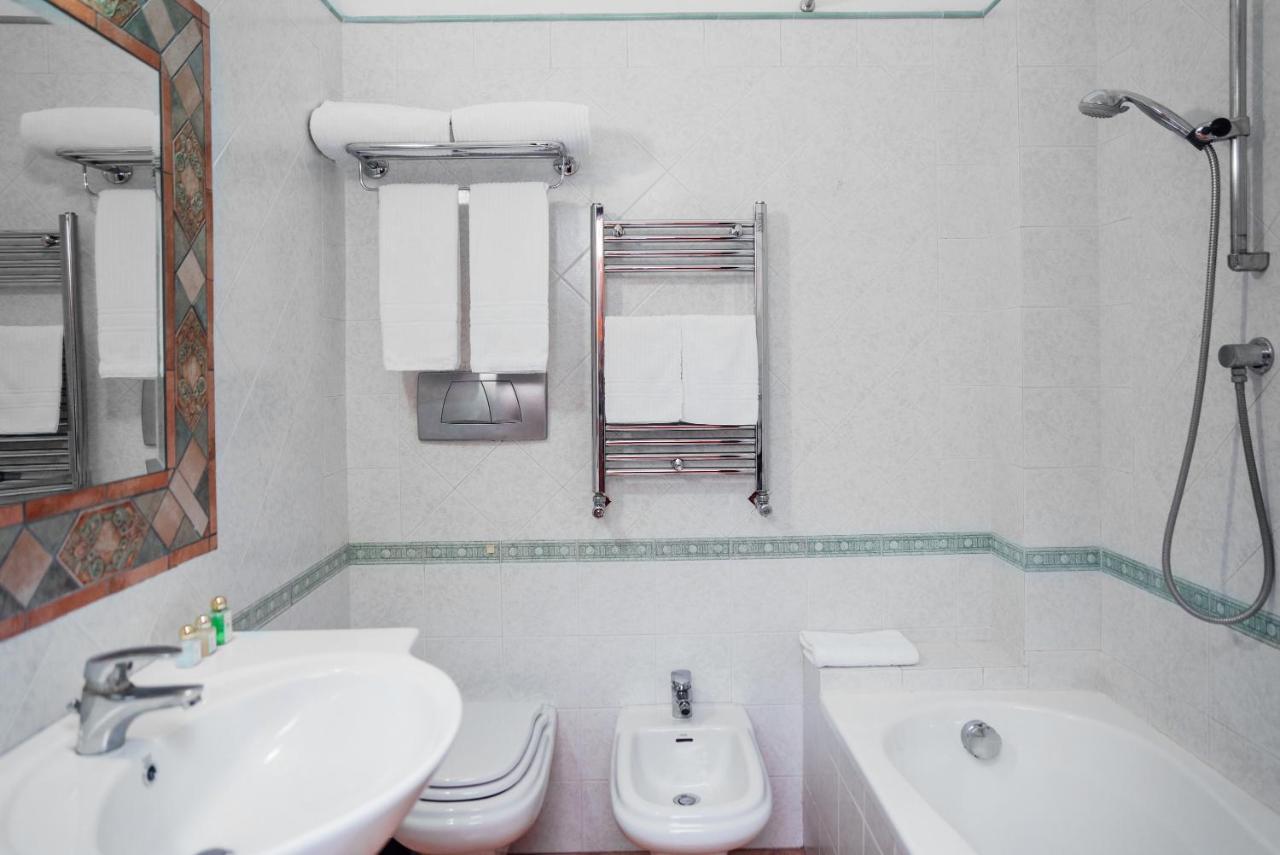 Hotel Montana SantʼAgata sui Due Golfi Extérieur photo